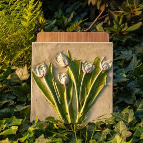 18.08.2019 r. – 27.10.2019 r.  wystawa „Ślady natury – roślinne reliefy”